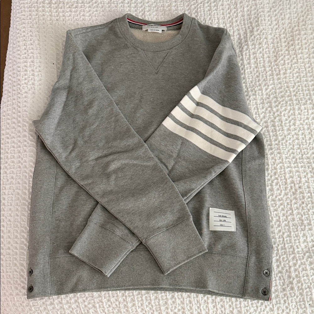 Thom Browne CLASSIC LOOPBACK 4-BAR SWEATSHIRT